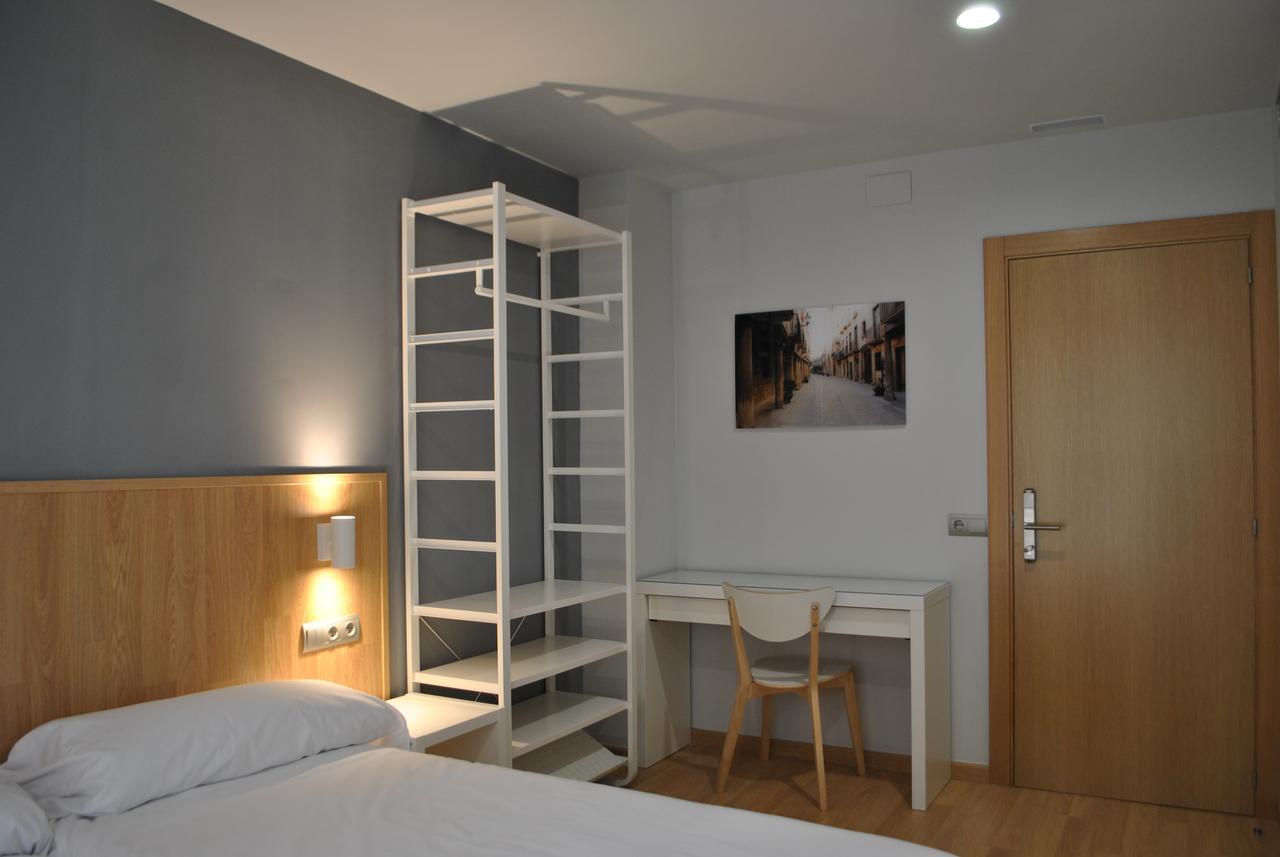 Hostal Universitat Cervera Kültér fotó