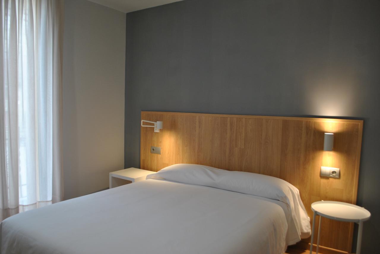 Hostal Universitat Cervera Kültér fotó