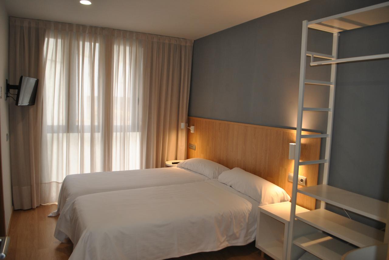 Hostal Universitat Cervera Kültér fotó