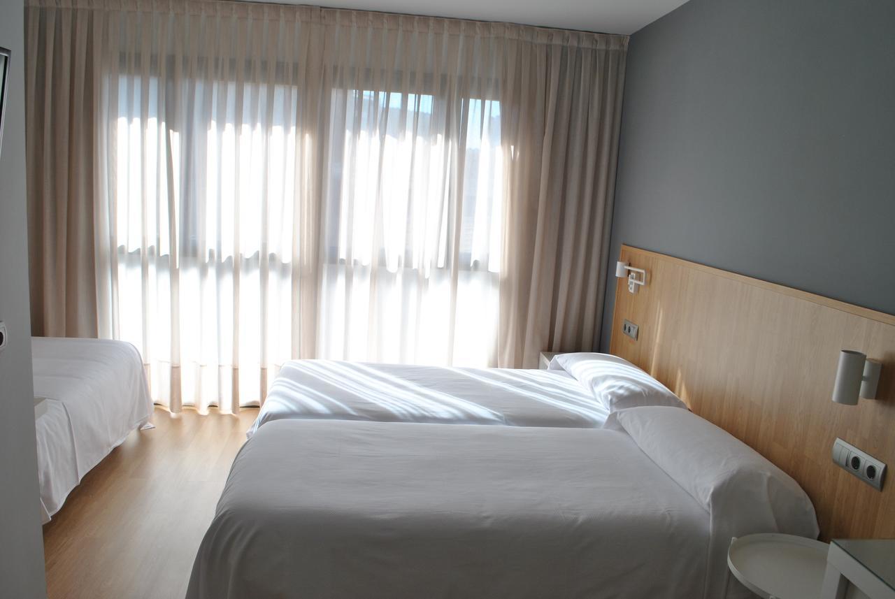 Hostal Universitat Cervera Kültér fotó