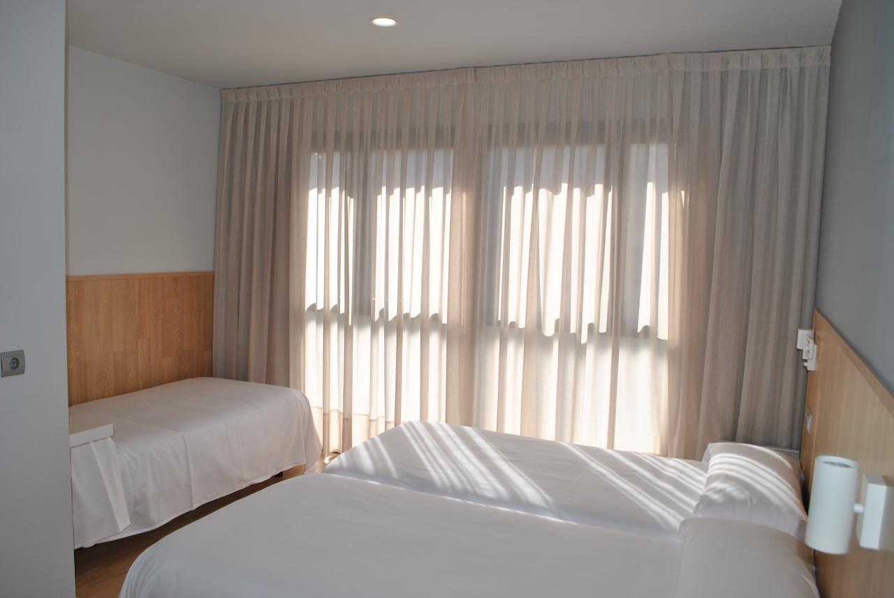 Hostal Universitat Cervera Kültér fotó
