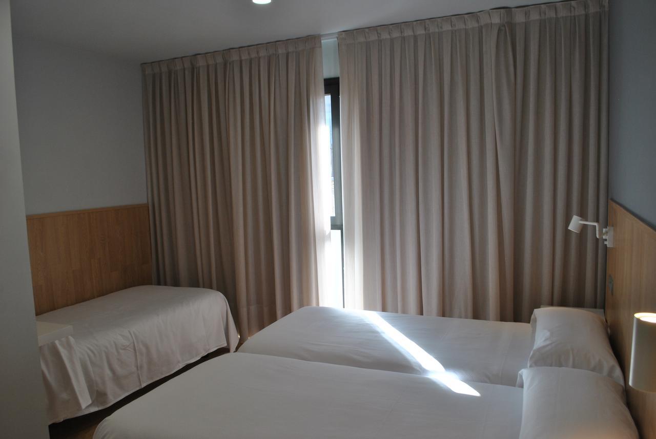 Hostal Universitat Cervera Kültér fotó