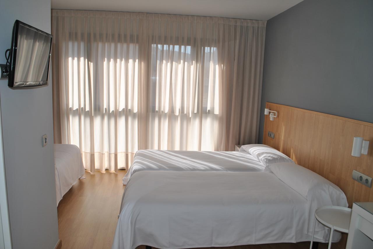 Hostal Universitat Cervera Kültér fotó